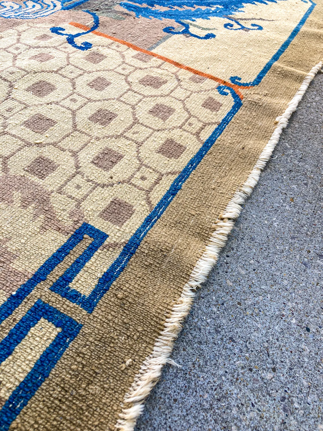 Antique 1910s Tan Blue Bird Art Deco Chinese 8x10ft Woven Wool Rug