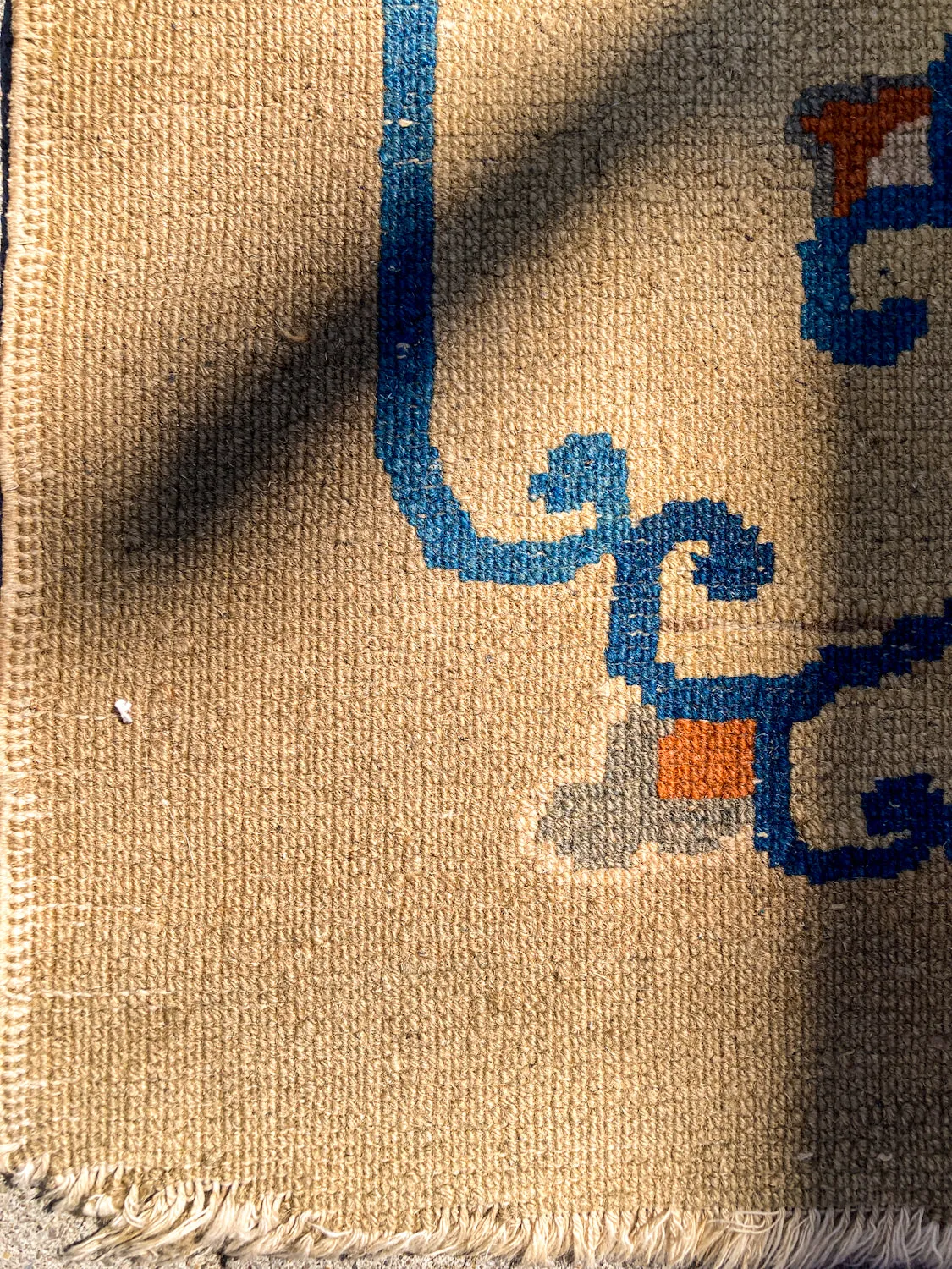 Antique 1910s Tan Blue Bird Art Deco Chinese 8x10ft Woven Wool Rug