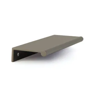 Baker Edge Cabinet Pull Handle - Cabinet Mount - 5" Brass/Gun Metal