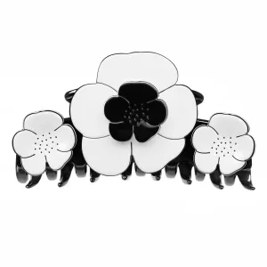 Camellia Triple Extra Large White Black Claw Lip