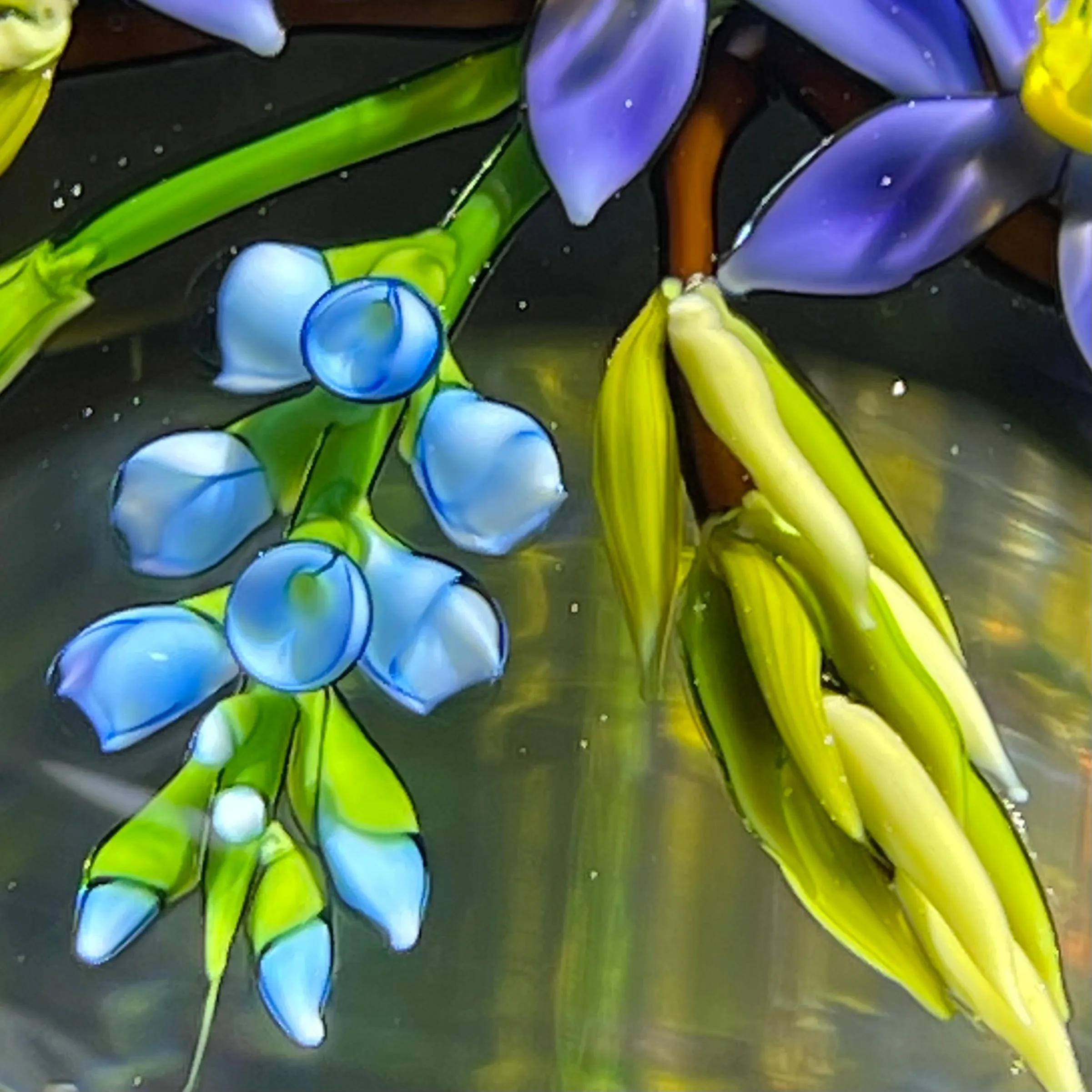 Chris Buzzini 1988 Flamework Wildflower Bouquet Glass Art Paperweight