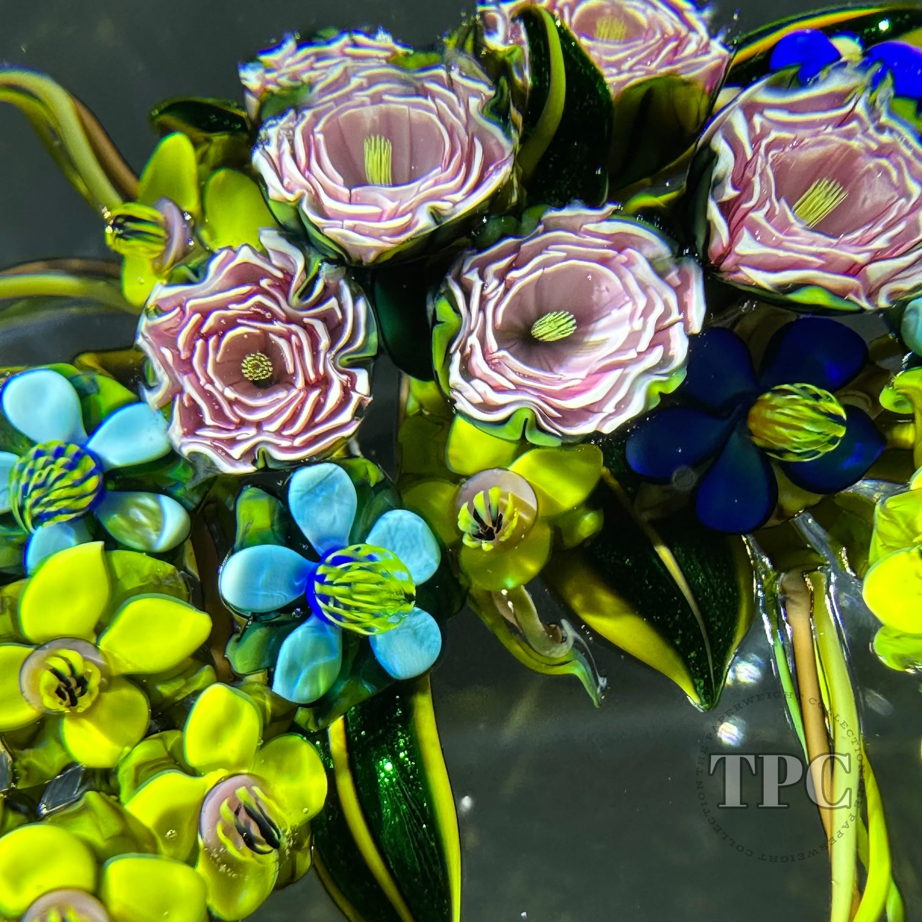 Large Ken Rosenfeld 2011 Glass Art Paperweight Flamework Draped Flower Garland with Pick Clichy Roses