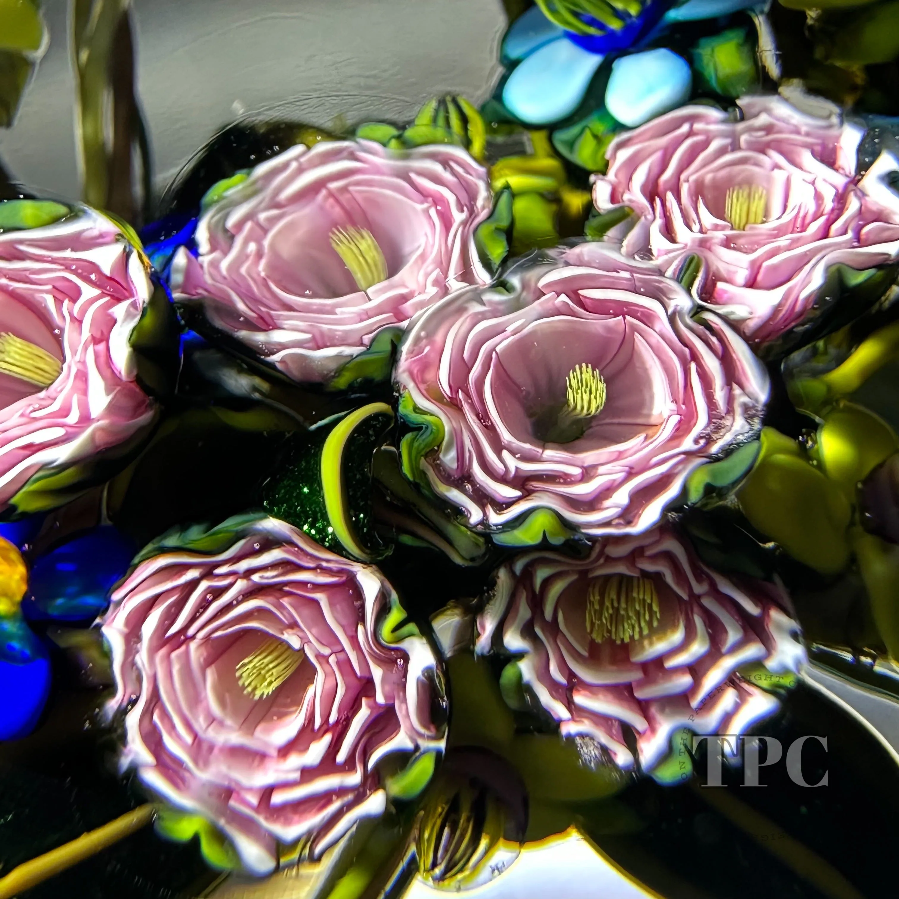 Large Ken Rosenfeld 2011 Glass Art Paperweight Flamework Draped Flower Garland with Pick Clichy Roses