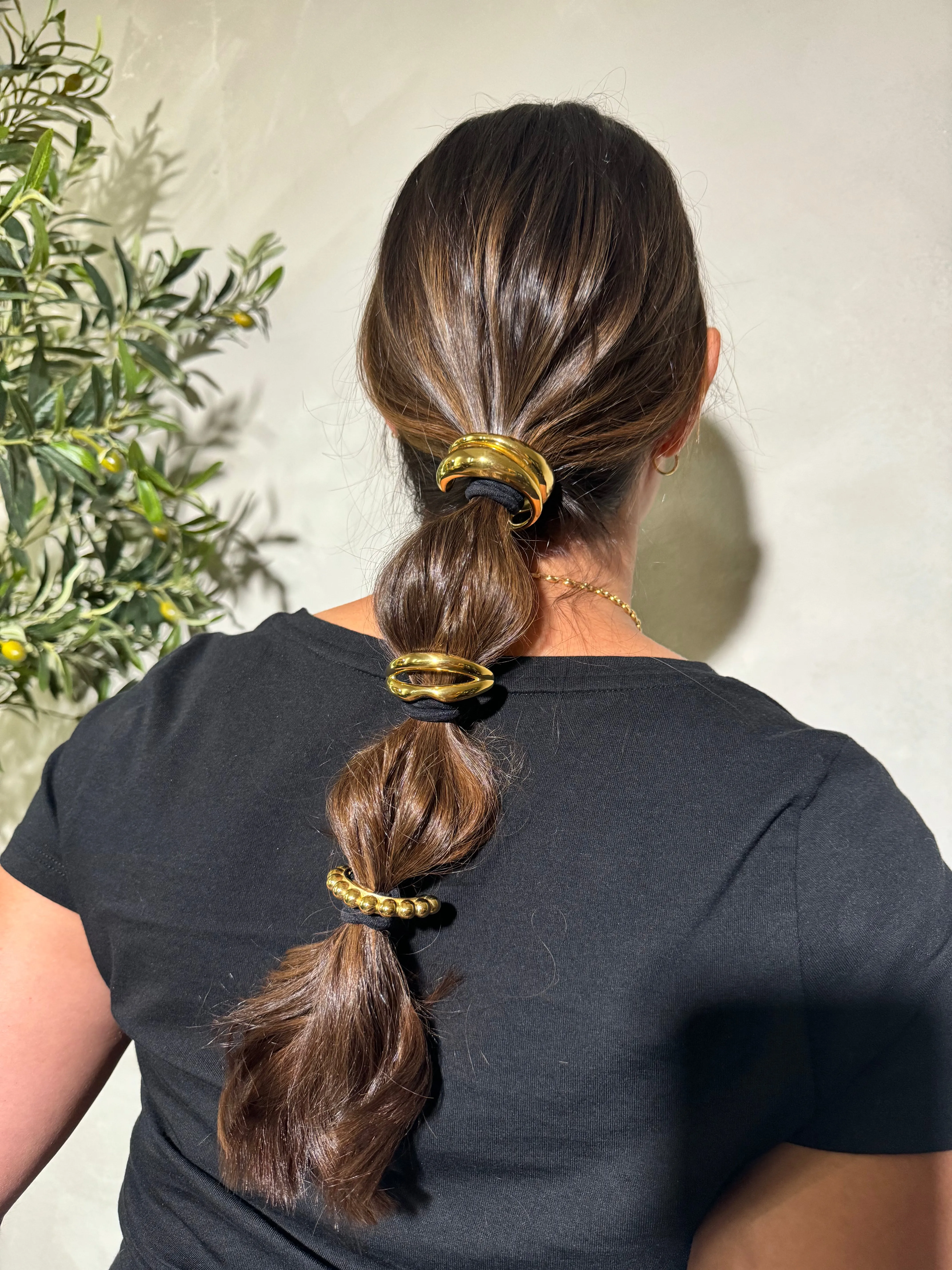 Leafy Luxe Ponytail bow