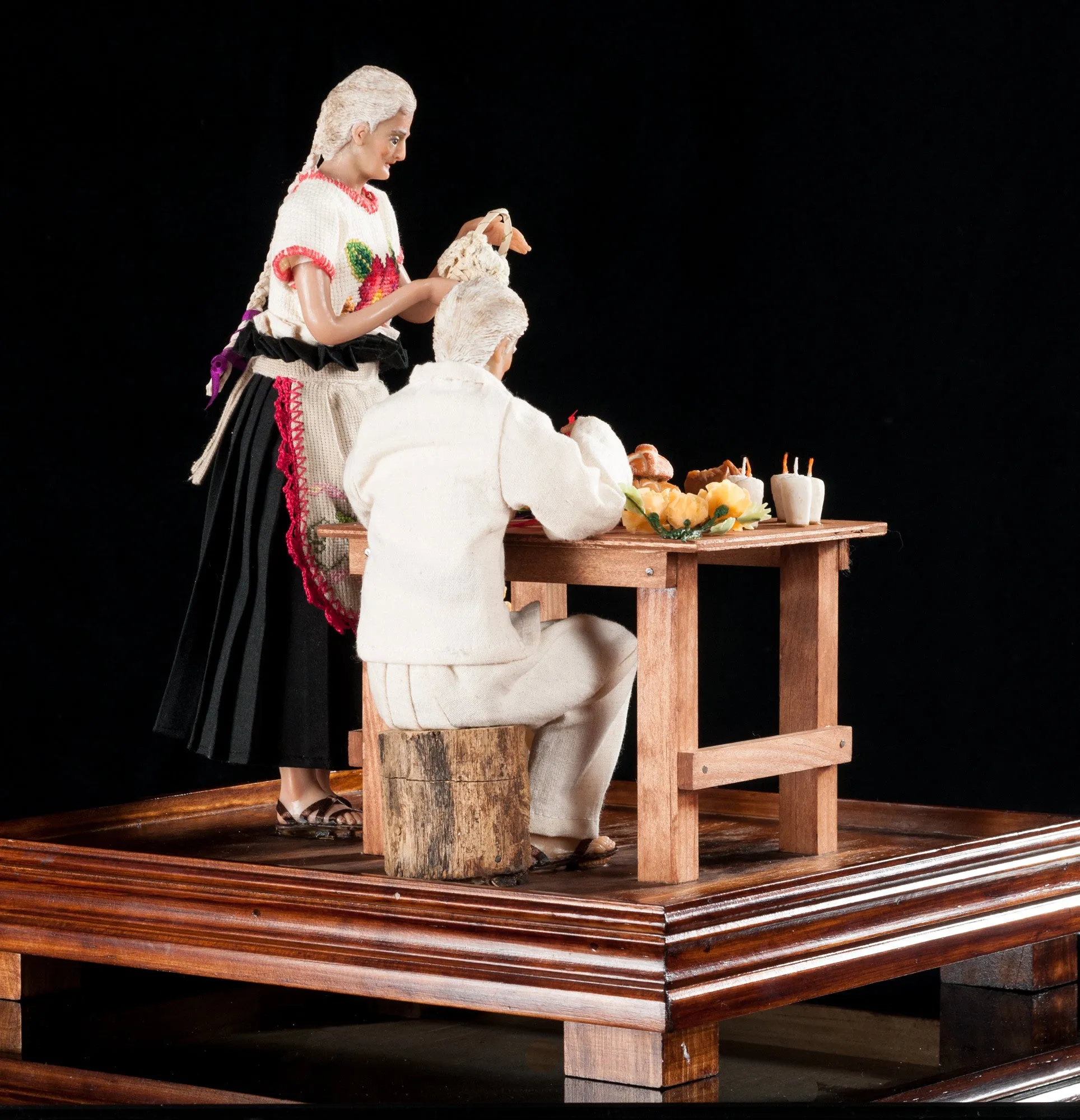 Mexican Art Wax Sculpture Couple Making day of the Dead Altar