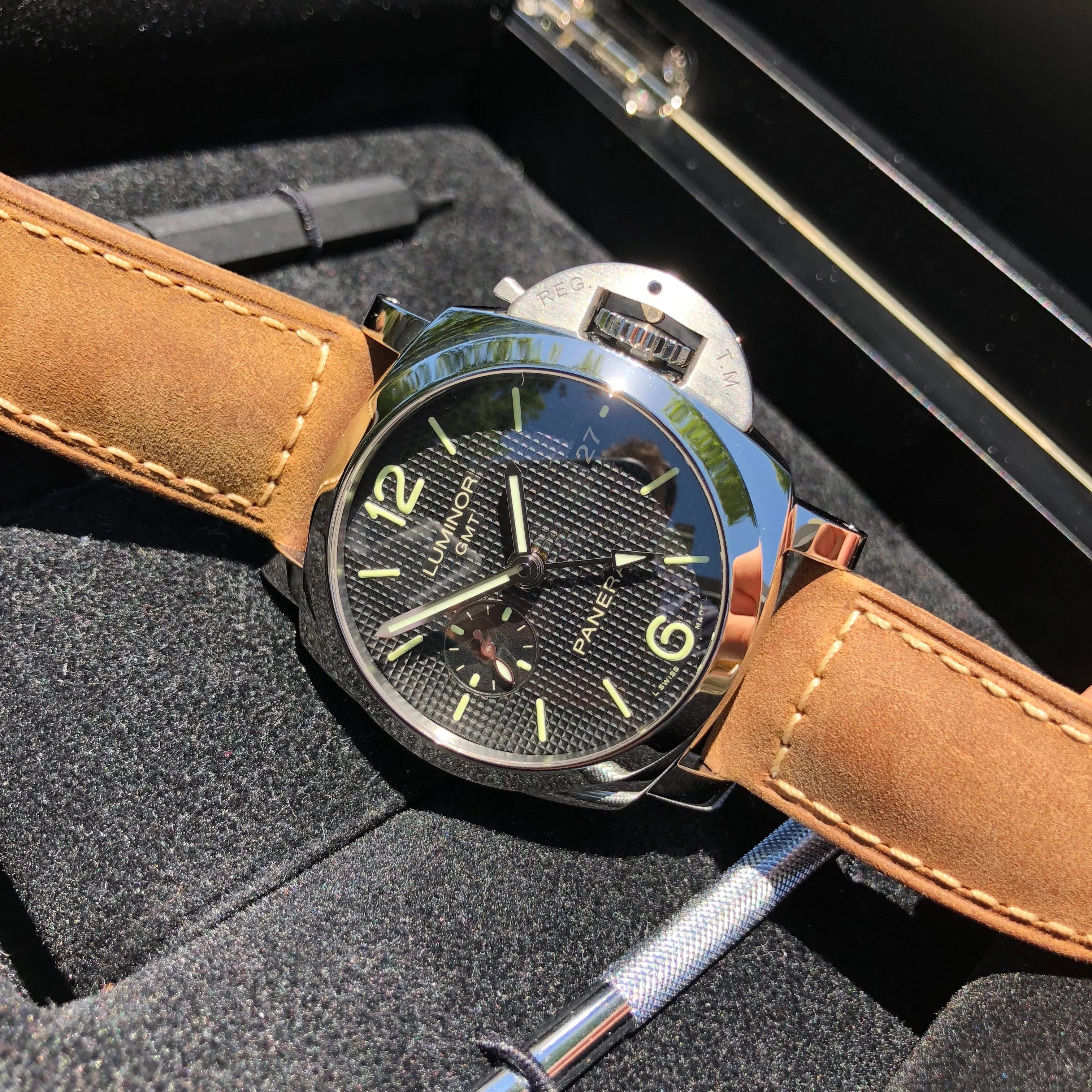 Panerai Luminor 1950 PAM 535 GMT 3 Days Automatic 42mm Wristwatch Box Papers