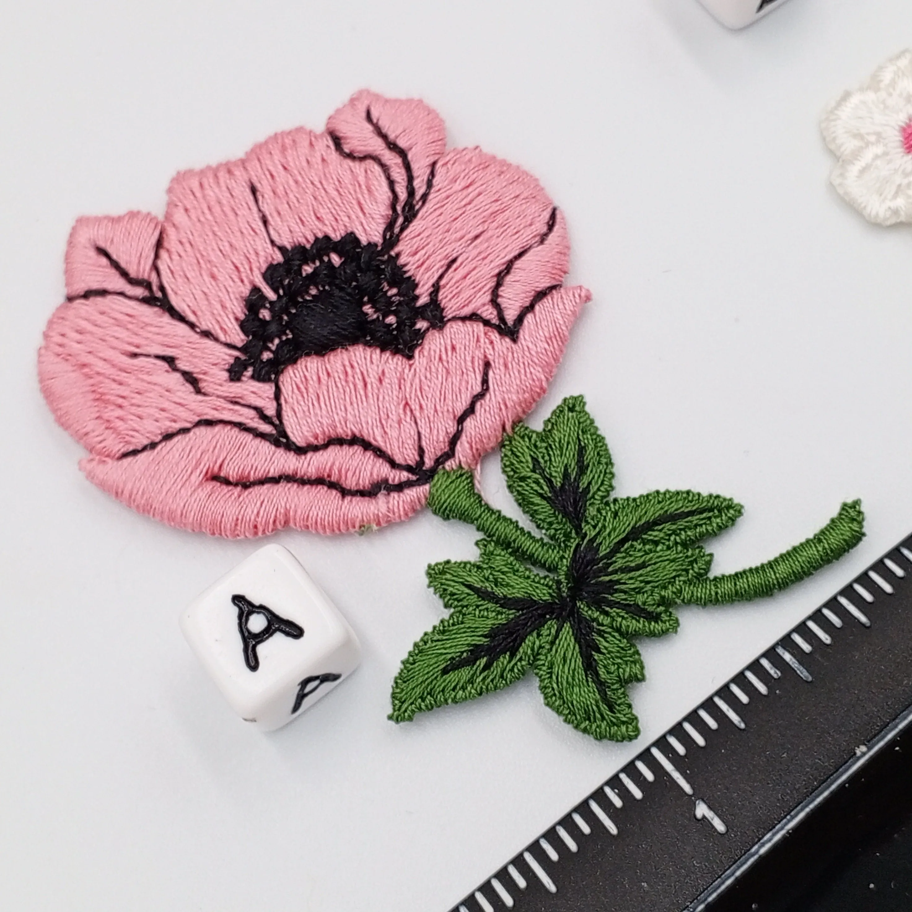 Rosy pink Authentic Vintage Flower wreath pale pink Applique patches for DIY sewing and crafting projects 1003