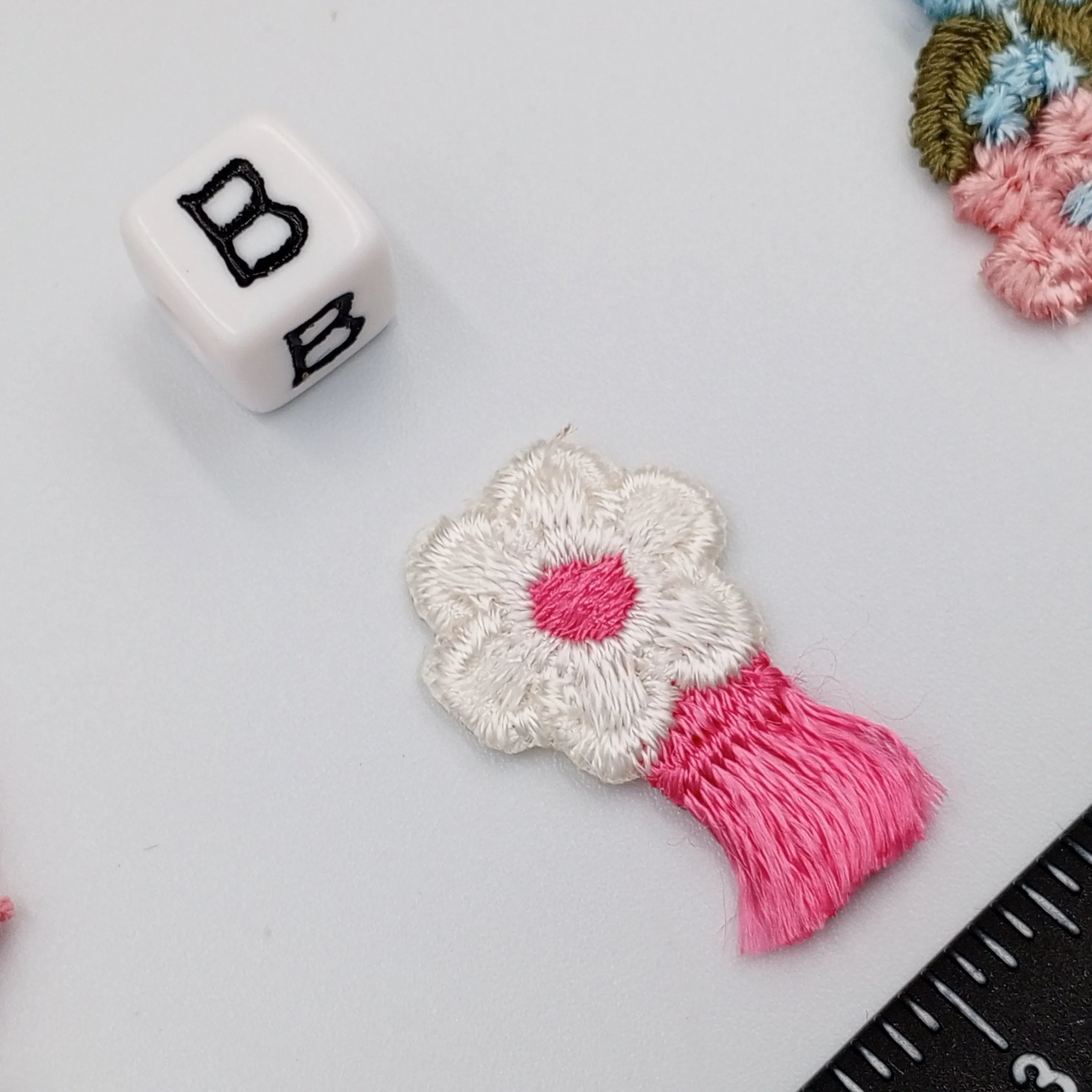 Rosy pink Authentic Vintage Flower wreath pale pink Applique patches for DIY sewing and crafting projects 1003