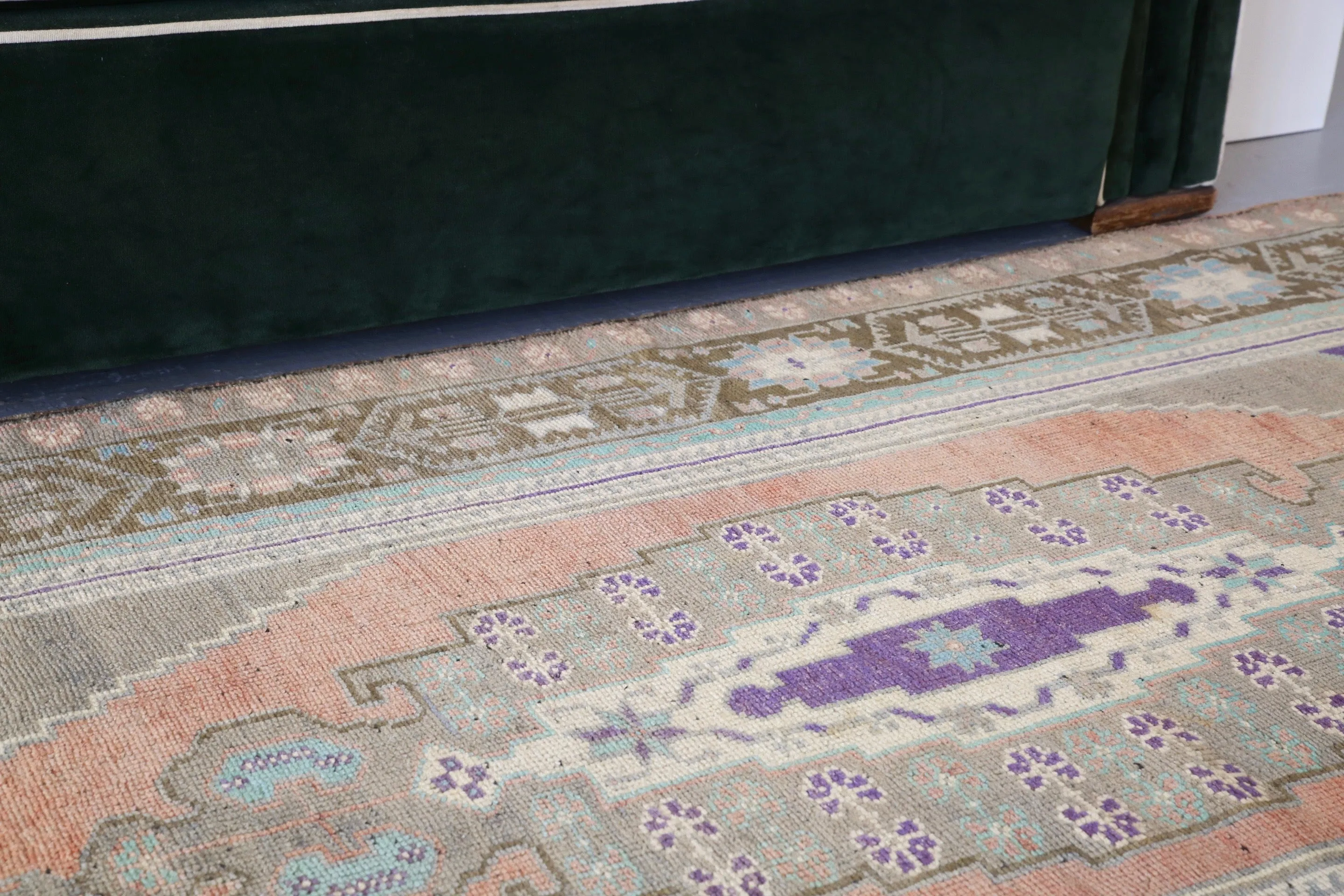Vintage Anatolian Rug 3.5ftx7ft