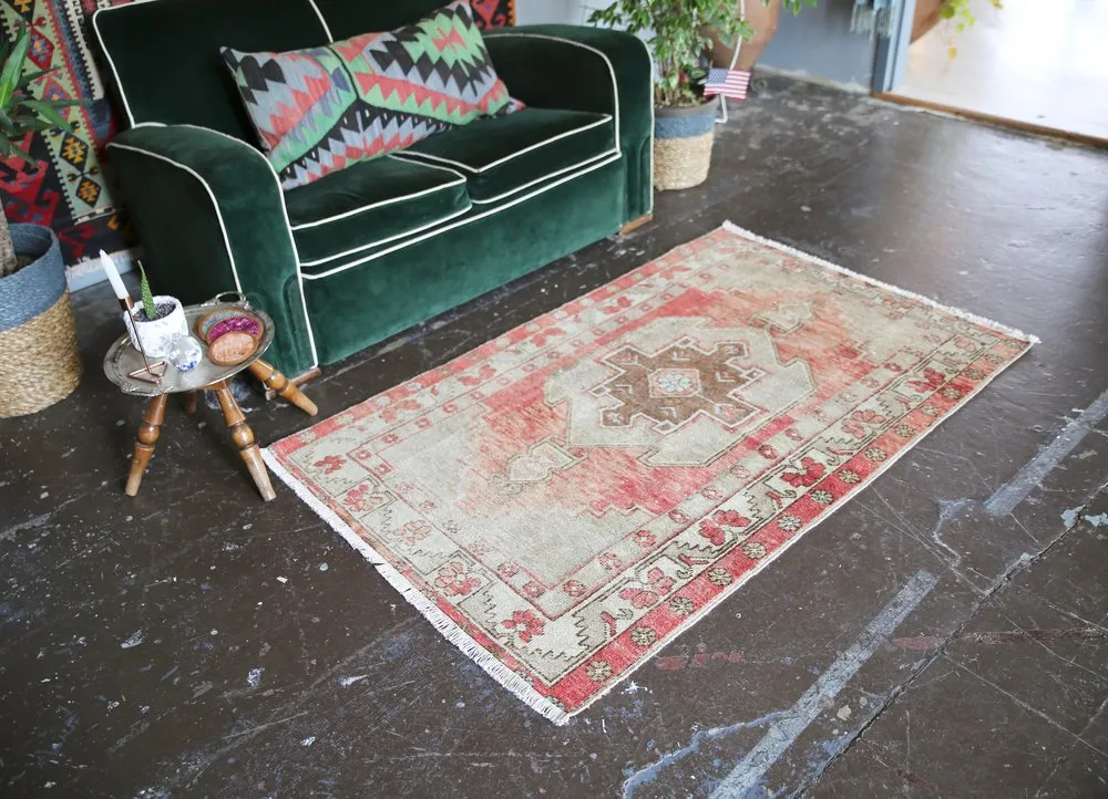 Vintage Faded Anatolian Rug 3.2ftx5.2ft