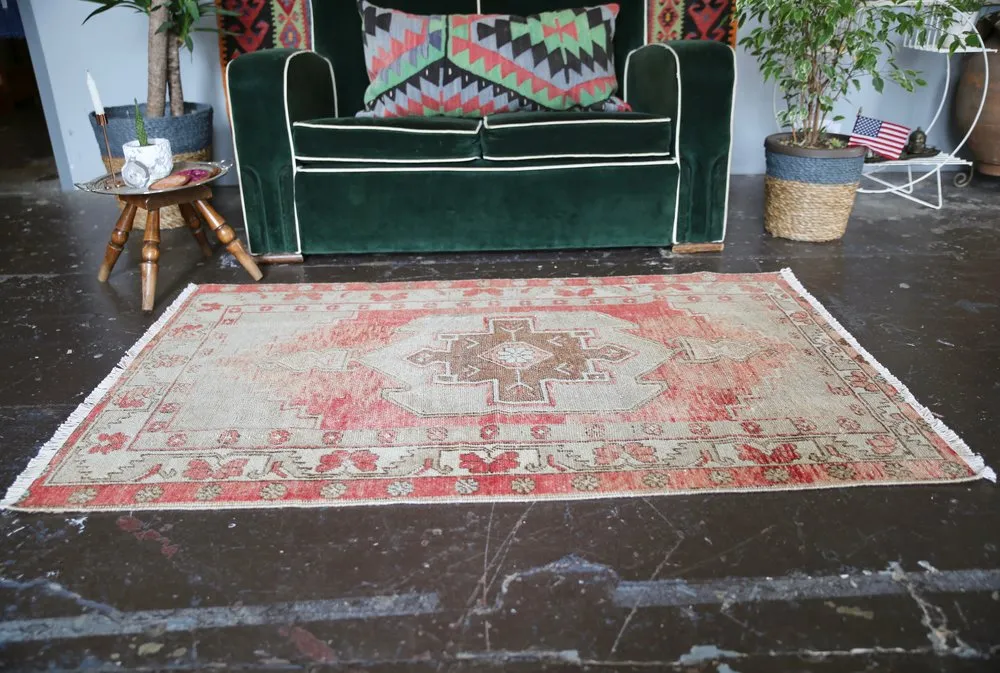 Vintage Faded Anatolian Rug 3.2ftx5.2ft