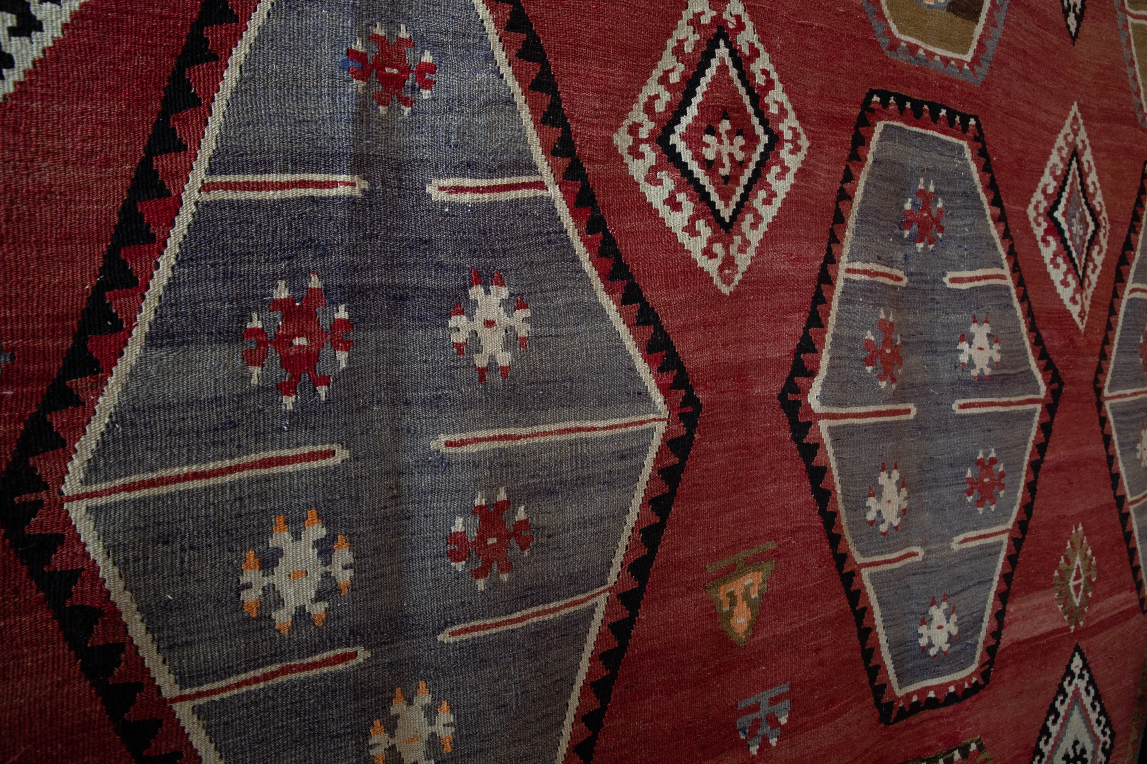 Vintage Sivas Sarkisla Kilim Rug 8'5"x12'6"