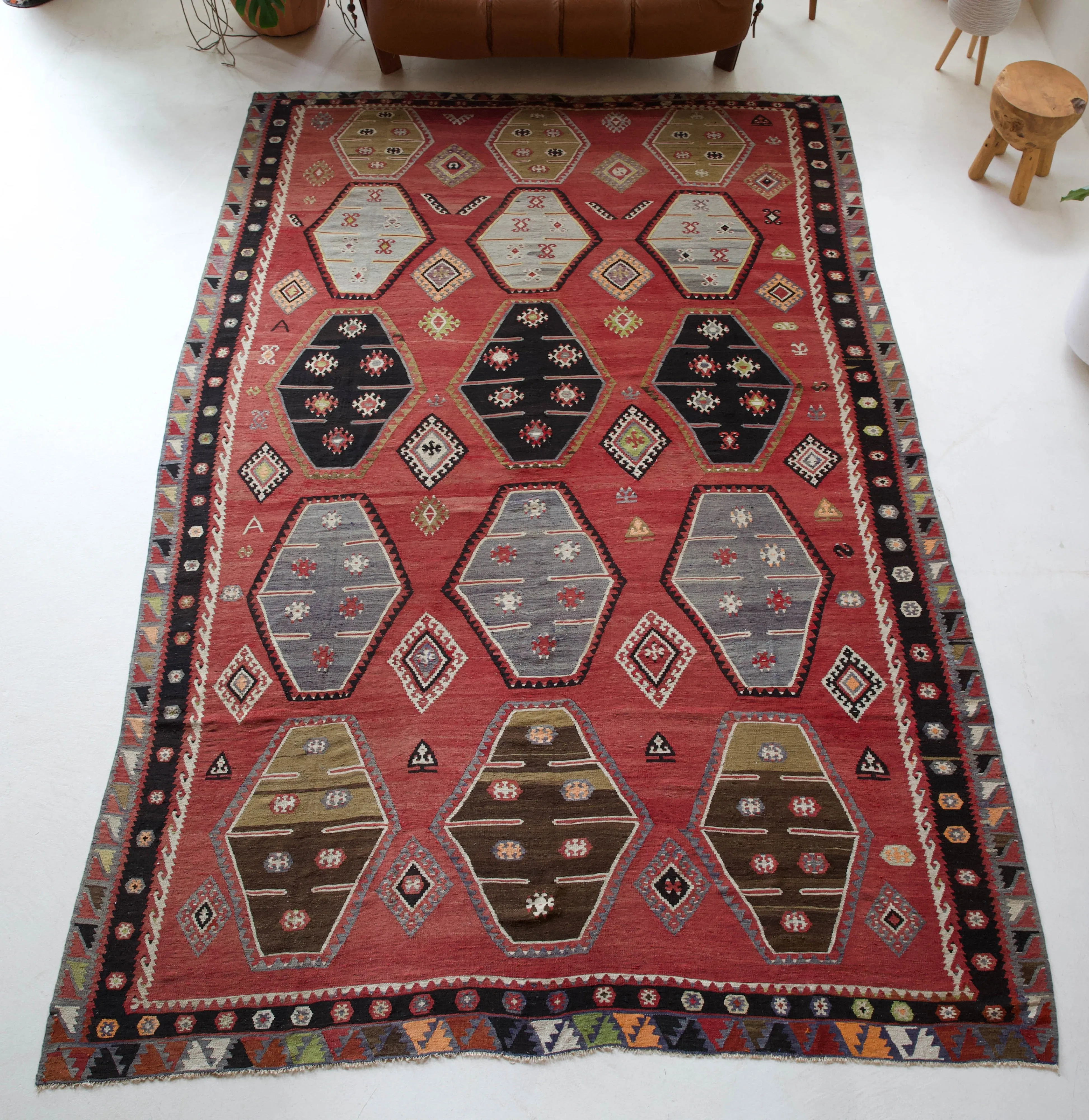 Vintage Sivas Sarkisla Kilim Rug 8'5"x12'6"