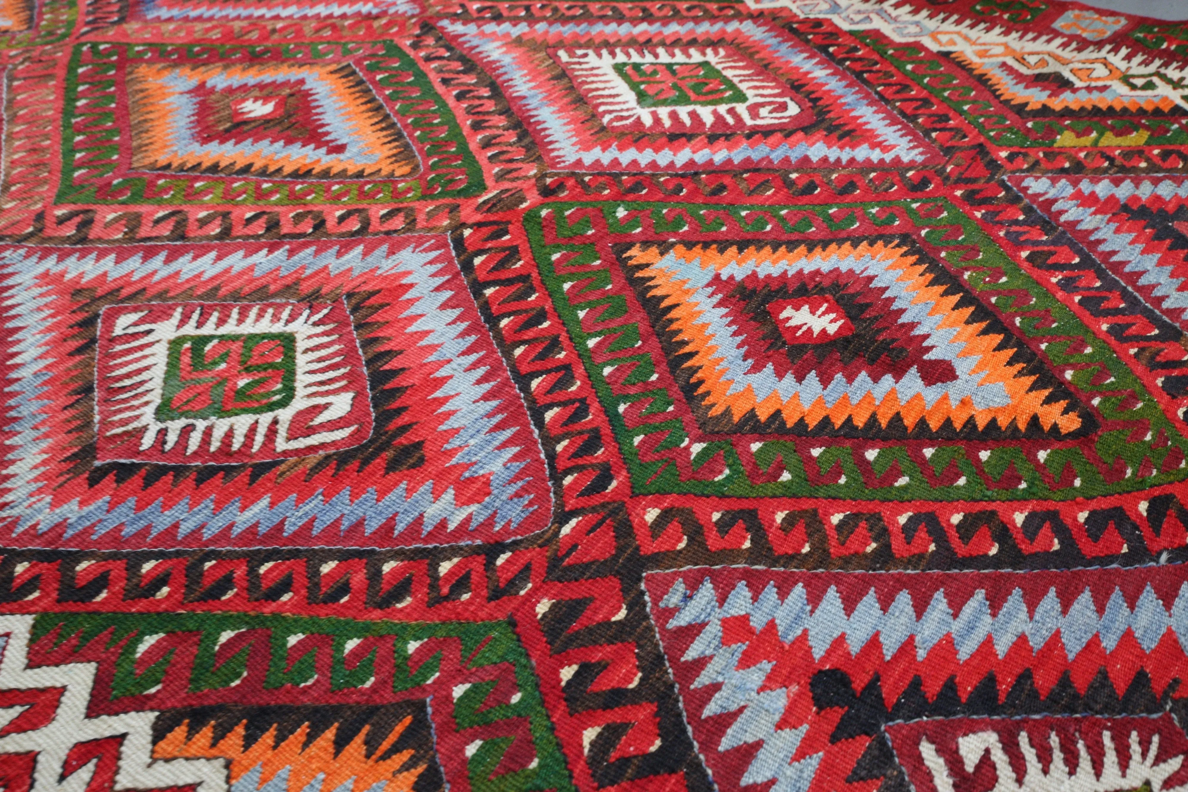 Vintage Turkish Fethiye Kilim Rug 5'8"x8'4"