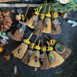 Witchcraft accessories mini witch broom raw crystal witchcraft altar broom necklace pendant pentagram exorcism car decoration