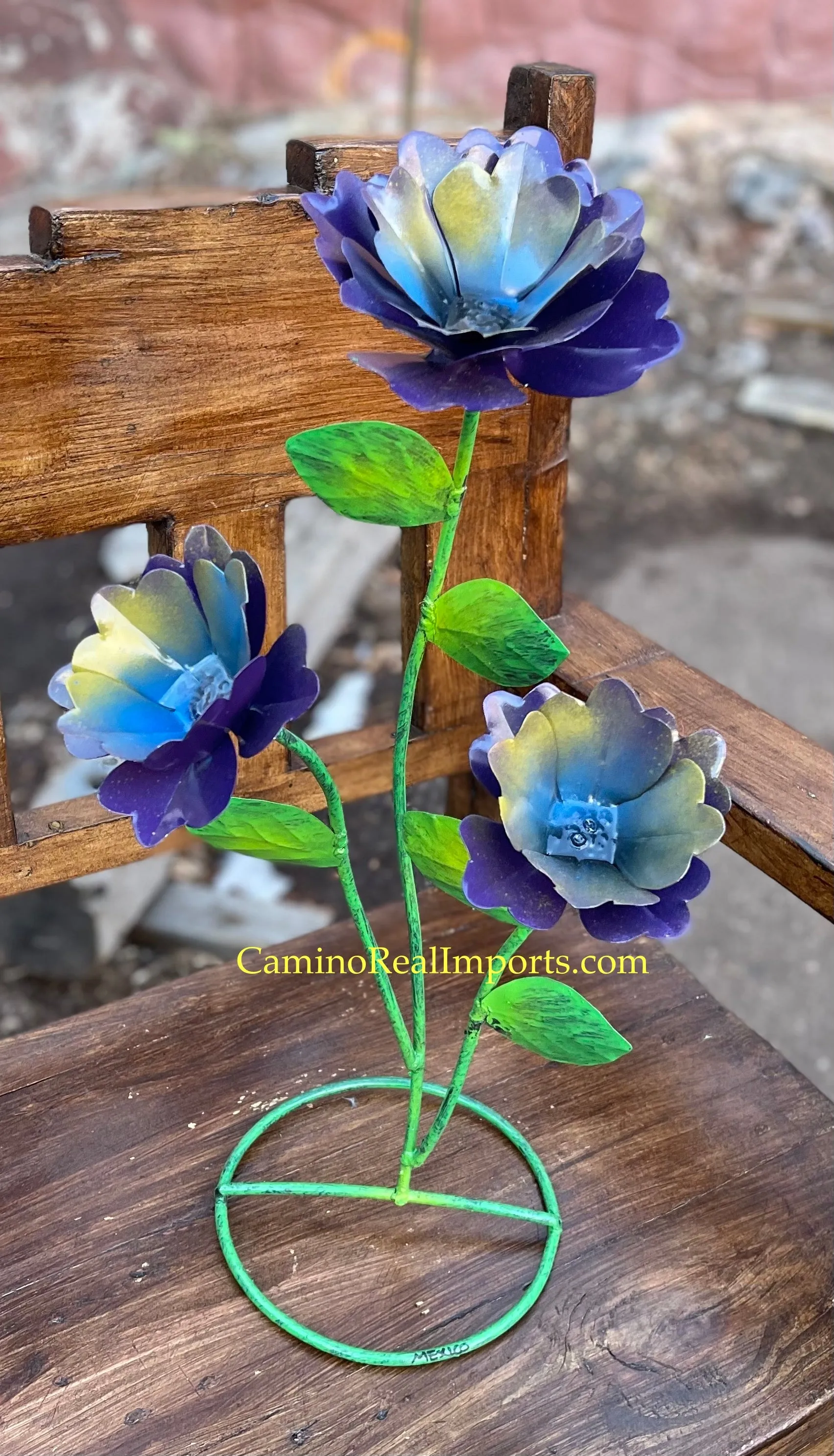 Yard Art Metal Flowers Sculpture 22"  MFLWRMS001