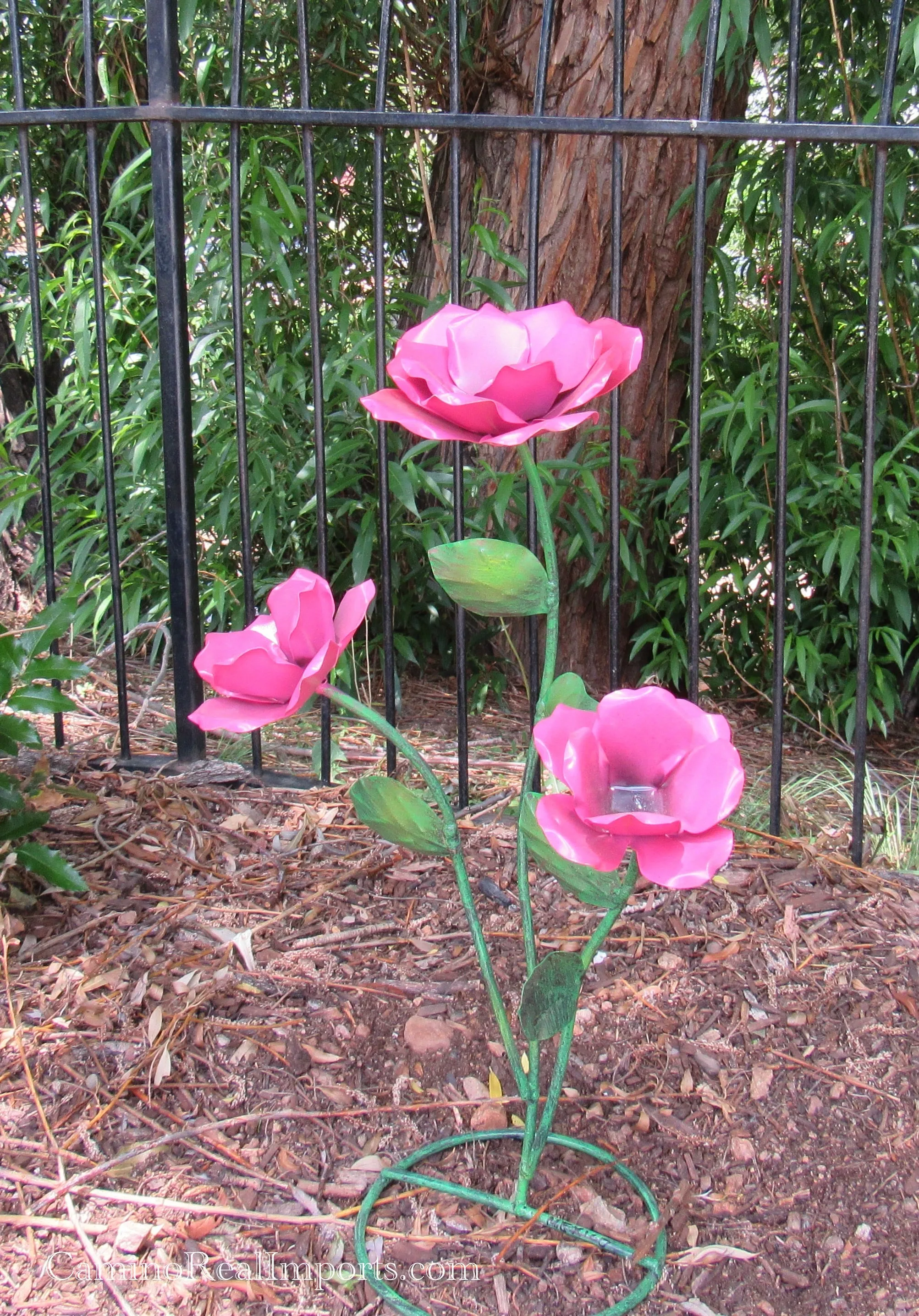 Yard Art Metal Flowers Sculpture 22"  MFLWRMS008