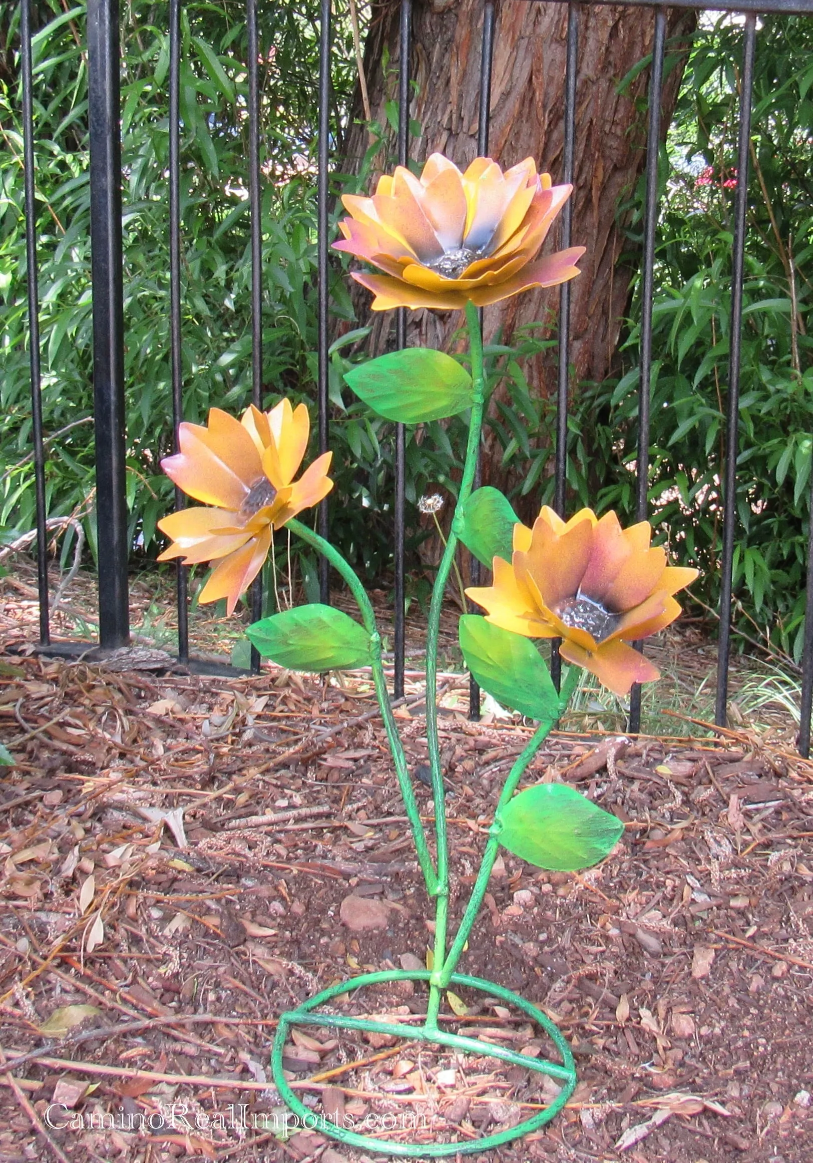 Yard Art Metal Flowers Sculpture 22"  MFLWRMS010
